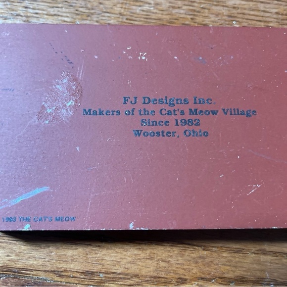 Cat's Meow Village - FJ Designs - Wooster OH Celebrating 5 Years Of Construction - Picture 6 of 7